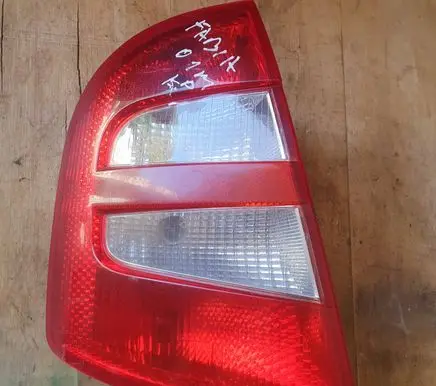 Skoda Fabia Mk1 (6Y) Rear/tail lights 6Y6945095B 6Y6945111B