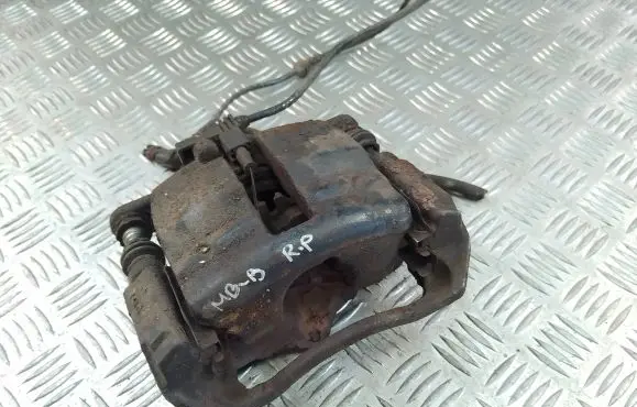 Mercedes-Benz B W245 Front brake caliper