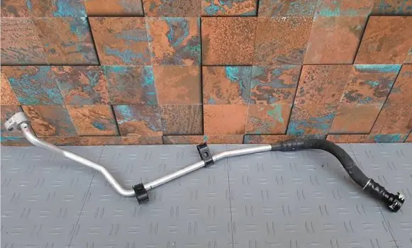 BMW XM Turbo turbocharger oiling pipe/hose 8854982 17228854982
