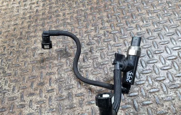 Fuel pressure sensor