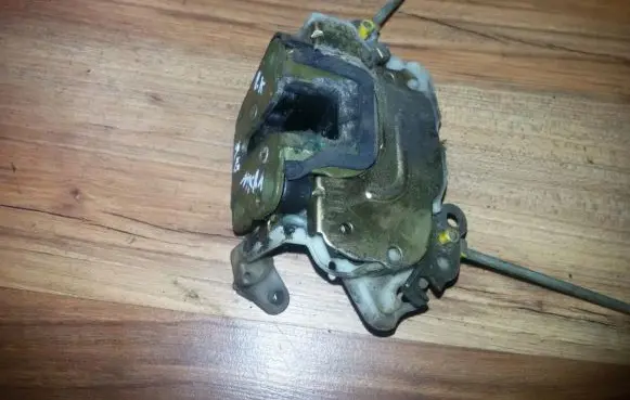 Nissan Micra Front door lock