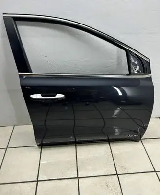 KIA Sportage Front door