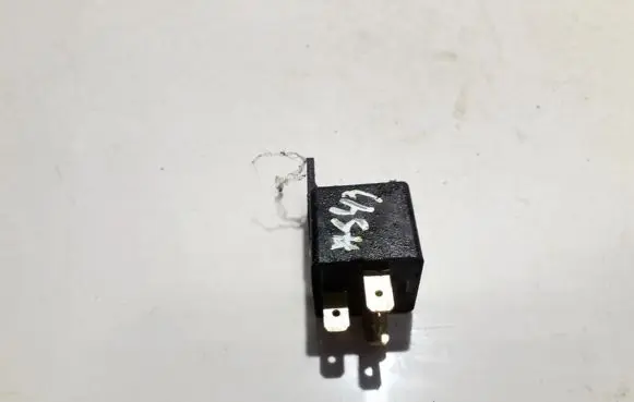 Ford Mondeo MK I Other relay NVF42BZ30A NVF4-2B-Z30A