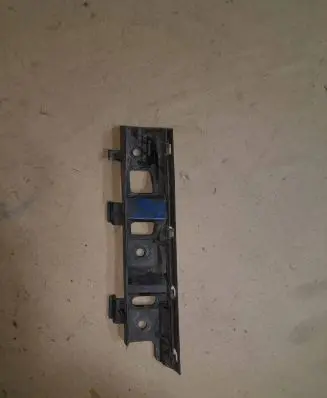 Volkswagen PASSAT B6 Front bumper mounting bracket 3C0807183