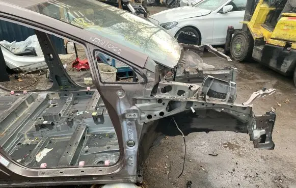 Front quarter panel