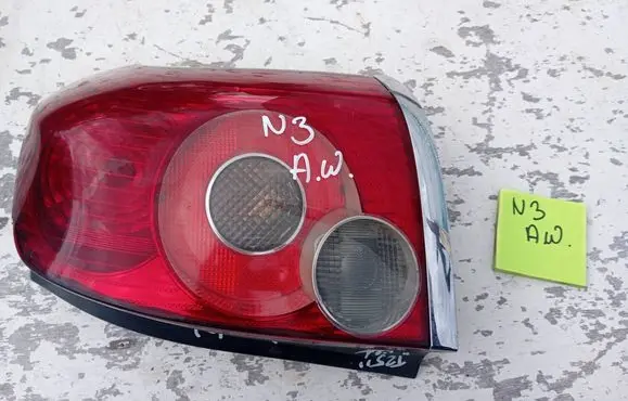 Toyota Avensis T250 Rear/tail lights 12121232