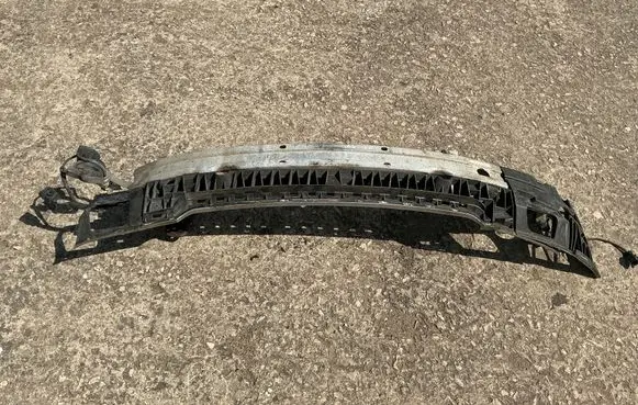 Audi A4 S4 B6 8E 8H Front bumper cross member