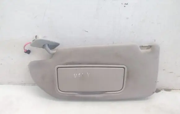 Volvo V70 Sun visor