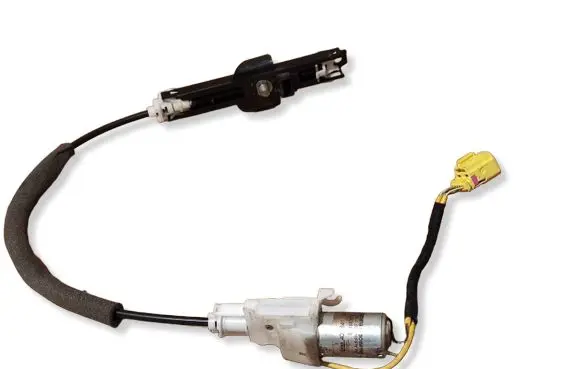 Volkswagen Touareg I Seat belt adjustment motor 404841 6022137 0709113D