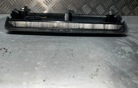 Opel Corsa C Third/center stoplight 24517003