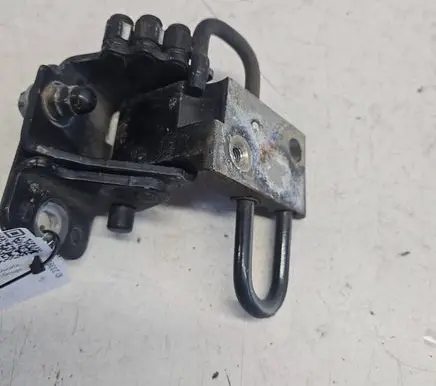 Audi A6 S6 C5 4B Front door lower hinge 4B0831412B