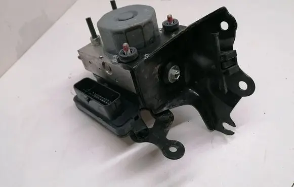 Toyota Auris E180 ABS Pump 4454002470 269534