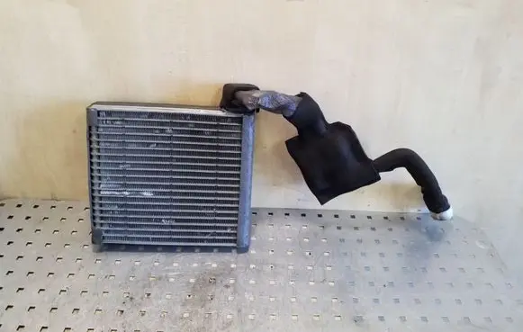Air conditioning (A/C) radiator (interior)