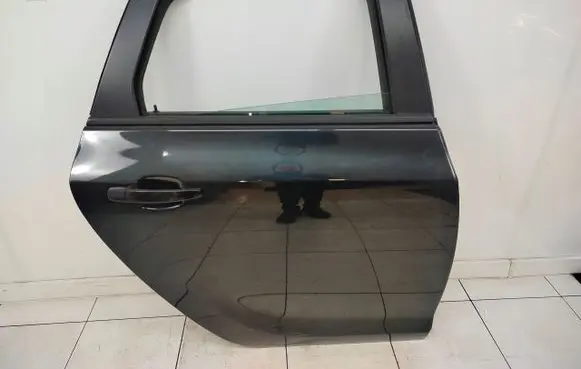 Opel Astra J Rear door 