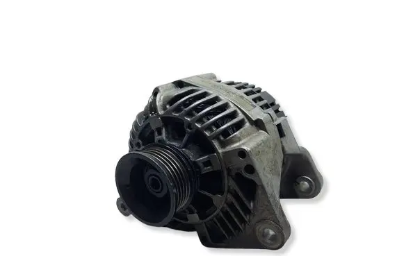 Audi A4 S4 B5 8D Generator/alternator 058903016EKASACJA 058903016E