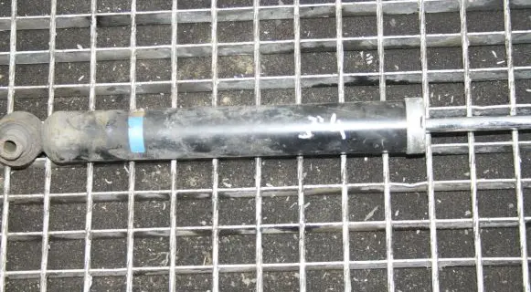 Toyota Auris 150 Rear shock absorber/damper