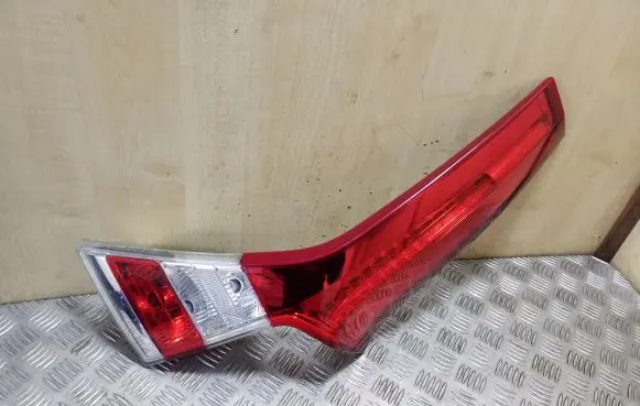 Volvo XC70 Tailgate rear/tail lights THK256 E13582