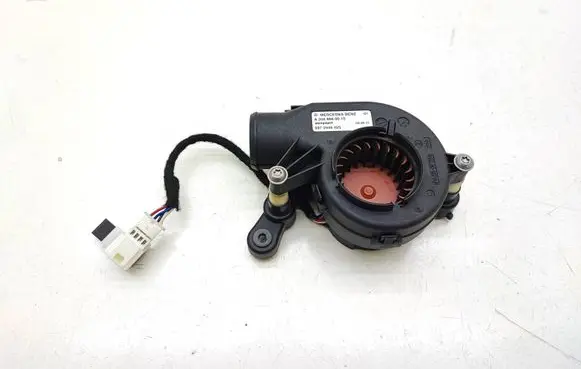 Mercedes-Benz E W212 Engine control unit/module fan A2049060015