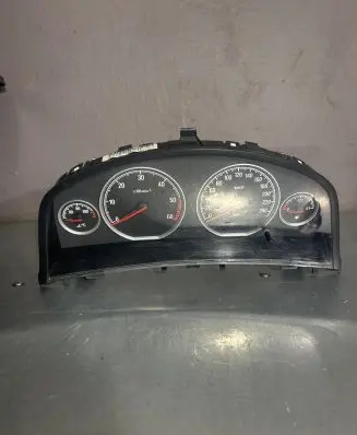 Opel Vectra C Speedometer (instrument cluster) 13193079QU