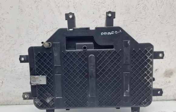 Battery tray