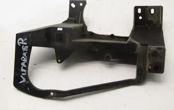 Suzuki Vitara (LY) Fog light bracket 3556654P00