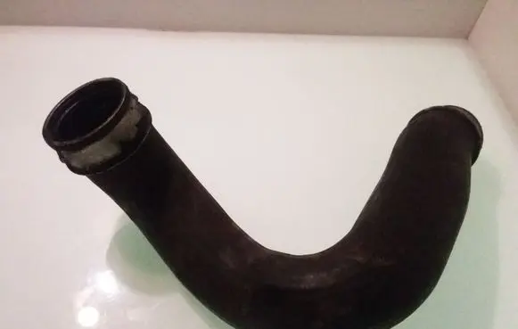 Mercedes-Benz E W210 Intercooler hose/pipe 2105283882