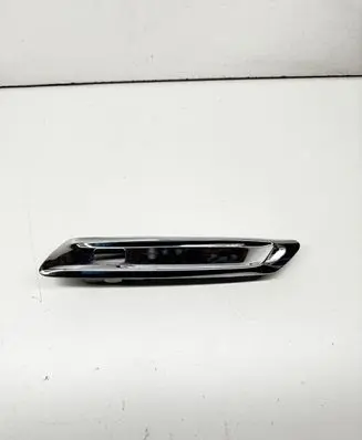 BMW 5 F10 F11 Fender trim (molding) 7336646 51137336646 18801310