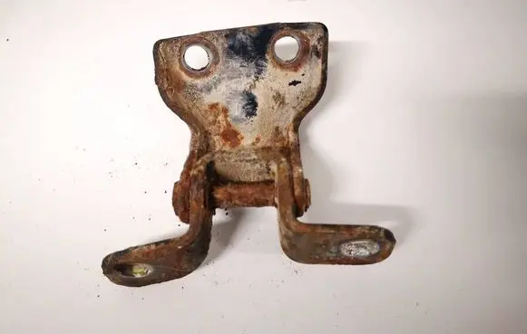 Mazda 626 Rear door lower hinge 
