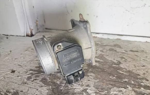 Mazda 626 Mass air flow meter F82F12B579DA AFH6014