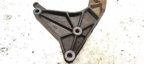Opel Zafira A Engine mounting bracket 24403861