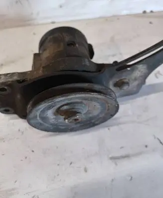 Renault Espace II Power steering pump 7846075