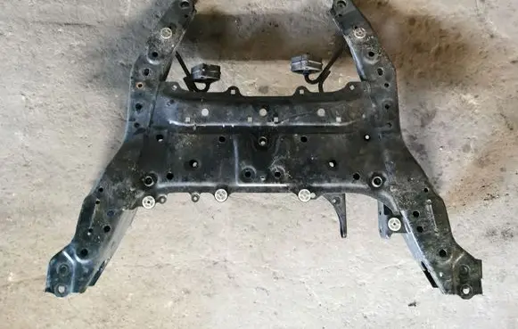 BMW X1 F48 F49 Front subframe 6872729