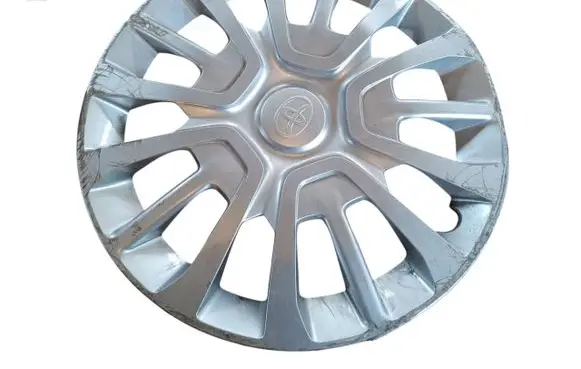 Toyota Proace R16 wheel hub/cap/trim 9810850177