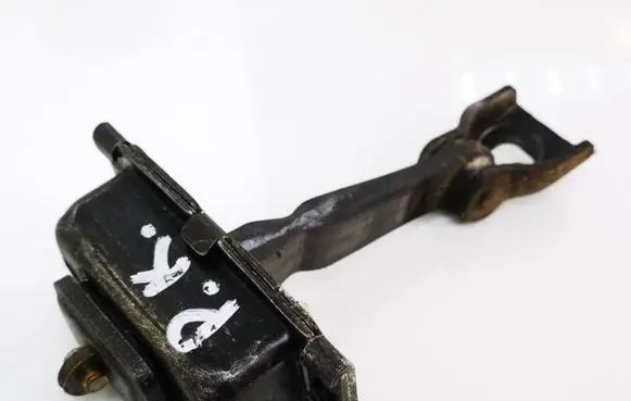 Mercedes-Benz Vaneo W414 Front door check strap stopper A1687200116