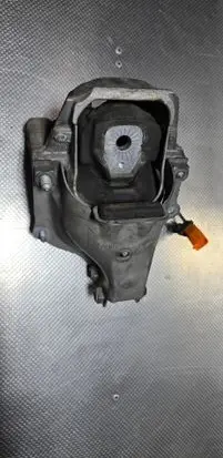Audi Q5 SQ5 Engine mount bracket 8R0199381