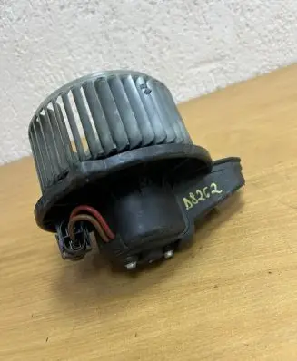 Audi A6 S6 C5 4B Air conditioning (A/C) fan (condenser) 0130111202 D8262
