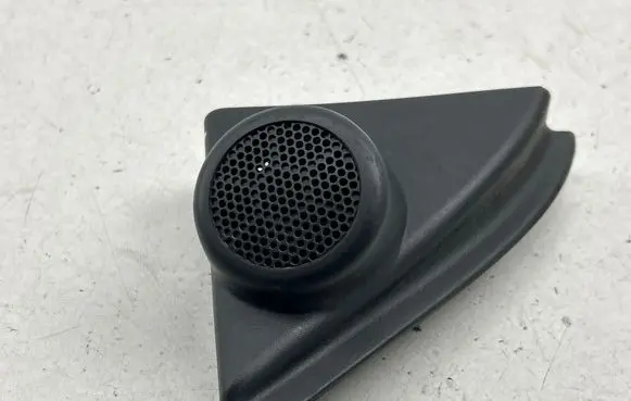 Toyota Auris E180 Front door high frequency speaker 6749102380