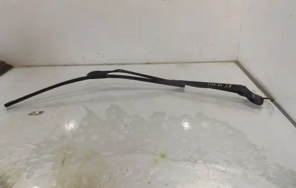 Mercedes-Benz Vito Viano W639 Front wiper blade arm