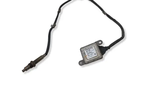 Mercedes-Benz C W205 Lambda probe sensor A0009053706