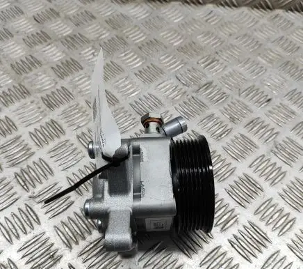 Iveco Daily 6th gen Power steering pump 7612955128 5801893653