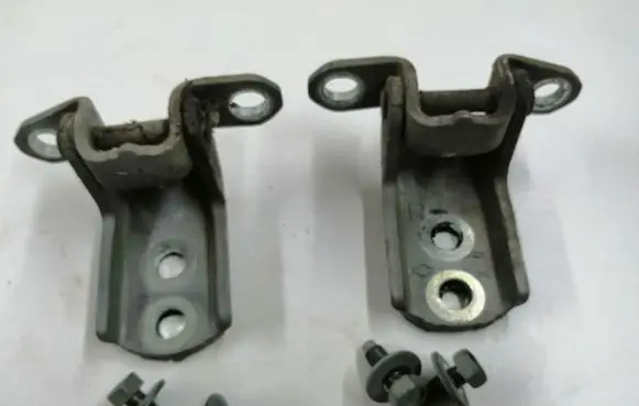 Front door hinge set