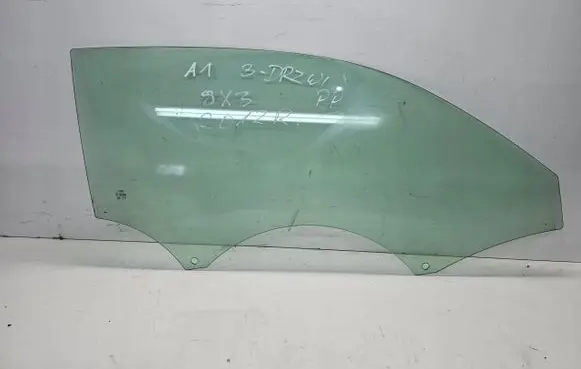 Audi A1 Sliding door window/glass 