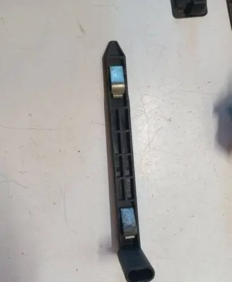 Volvo XC60 Headlight/headlamp mounting bracket 30763154