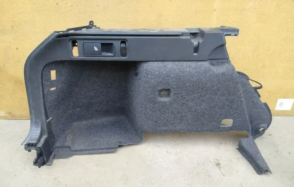 Skoda Octavia Mk3 (5E) Trunk/boot lower side trim panel 5E9867427BH