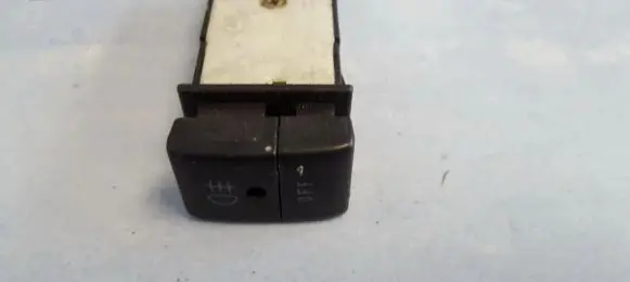 Fog light switch