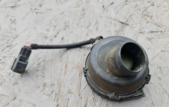 Volvo V70 Engine control unit/module fan 8666595