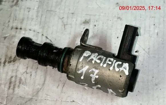 Chrysler Pacifica Oil pressure sensor 05047901AC