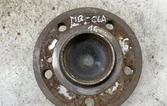 Mercedes-Benz CLA C117 X117 W117 Rear wheel hub A2463340006