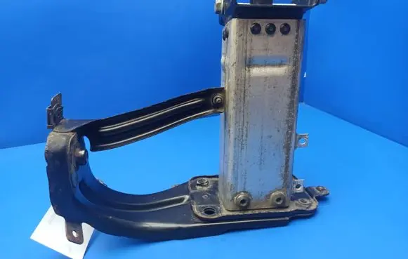 Mercedes-Benz E W211 Front bumper shock/impact absorber CH99791 6051