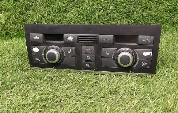 Audi Q7 4L Climate control unit 4L0820043F 4L0910043